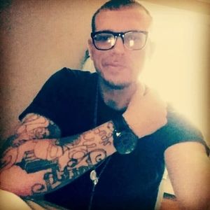 Meet your Posher, Derek